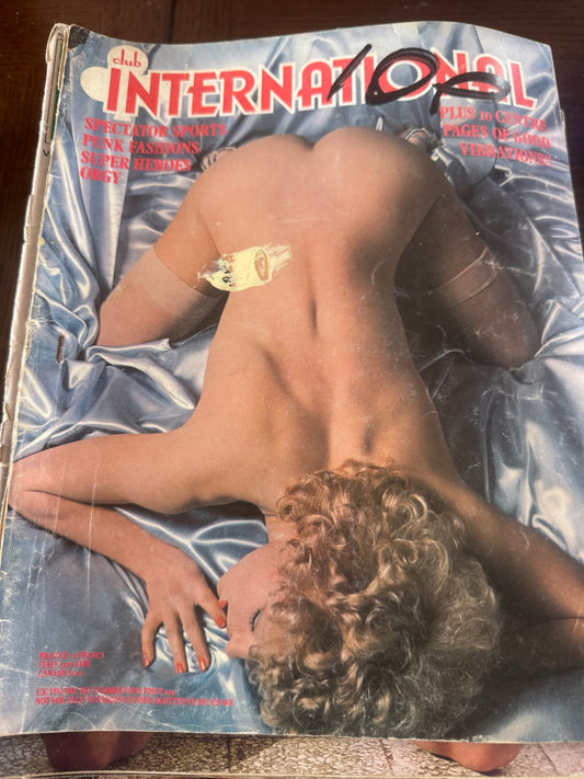 Vintage Club International Number 6 Volume 4 1977  Super Heroes Orgy 70s Adult Pornographic Magazine